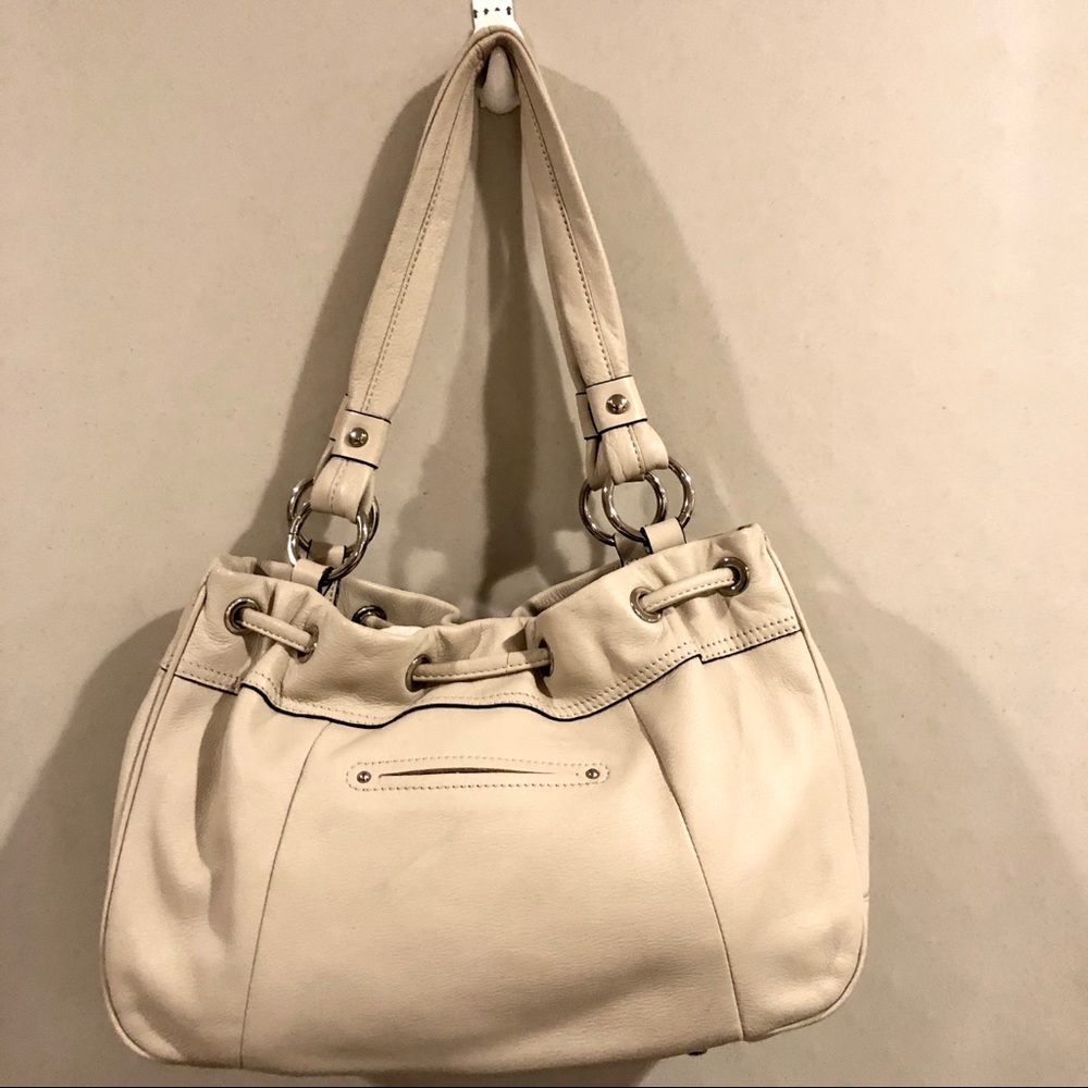 NWOT B. Makowski Ivory Sadie Tassel Shoulder Bag - Picture 2 of 13